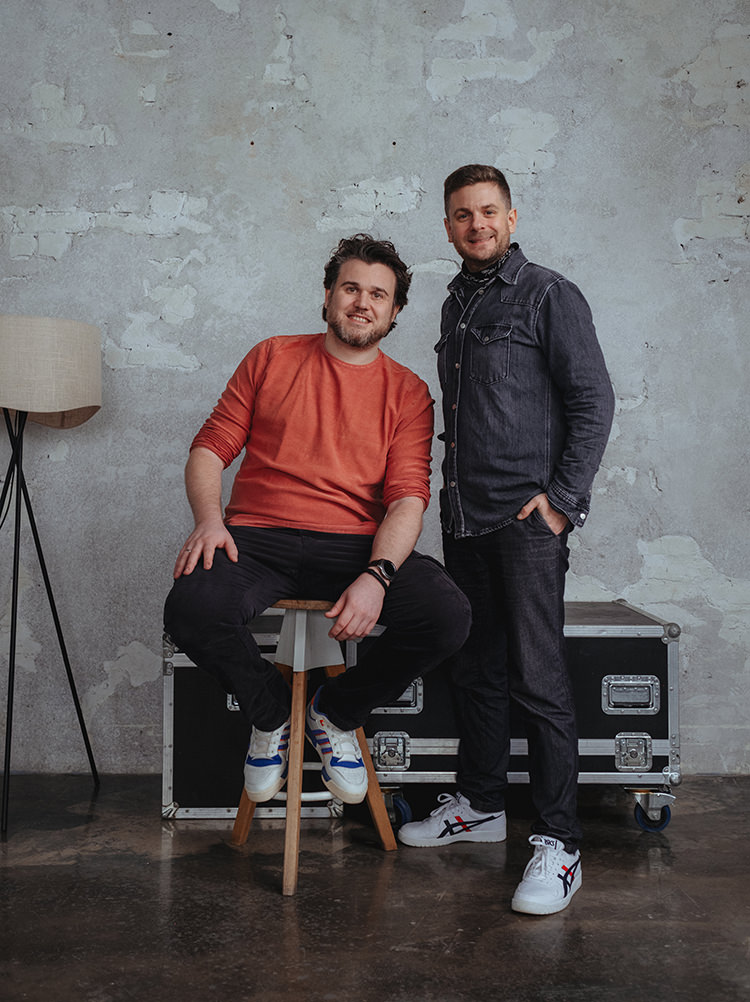 Bukrhard Asmtuh und Julian Post - Gründer der Contunda GmbH - Online-Marketing und SEO-Experten.